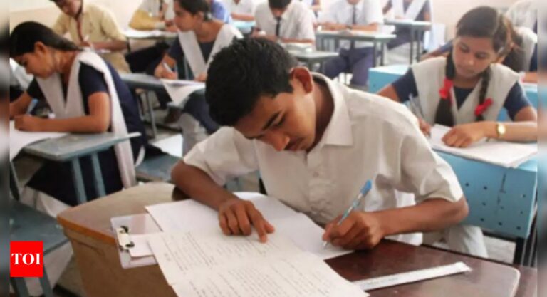 CBSE drops chapters on Islamic empires, Cold War from syllabus; verses of Faiz also excluded