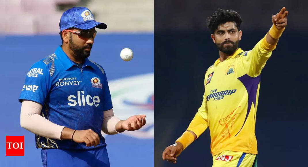 Mumbai Indians take on Chennai Super Kings