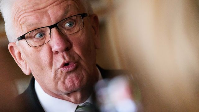 Nachbarland auf Abwegen: Kretschmann reist in Schweiz