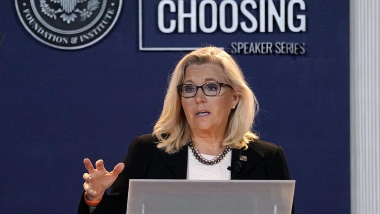 Liz Cheney calls Trump 'domestic threat,' says Republicans can't both support him and Constitution