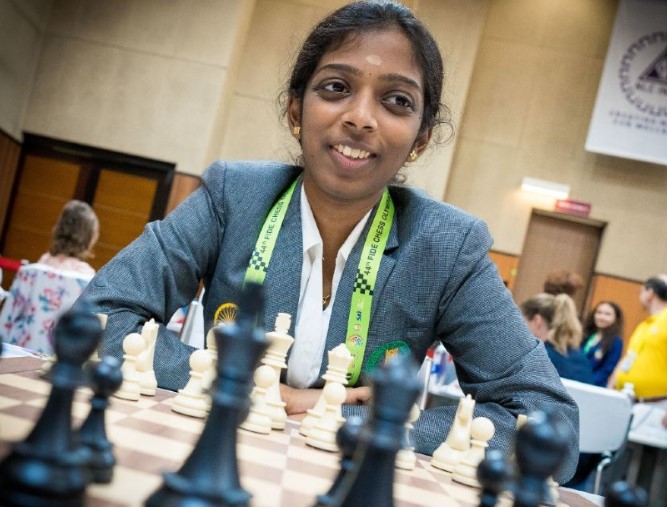 R Vaishali